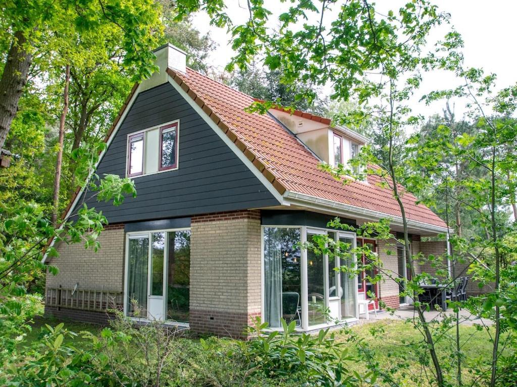 Cosy Holiday Home With Terrace Near Natural Park In Lemele Bagian luar foto