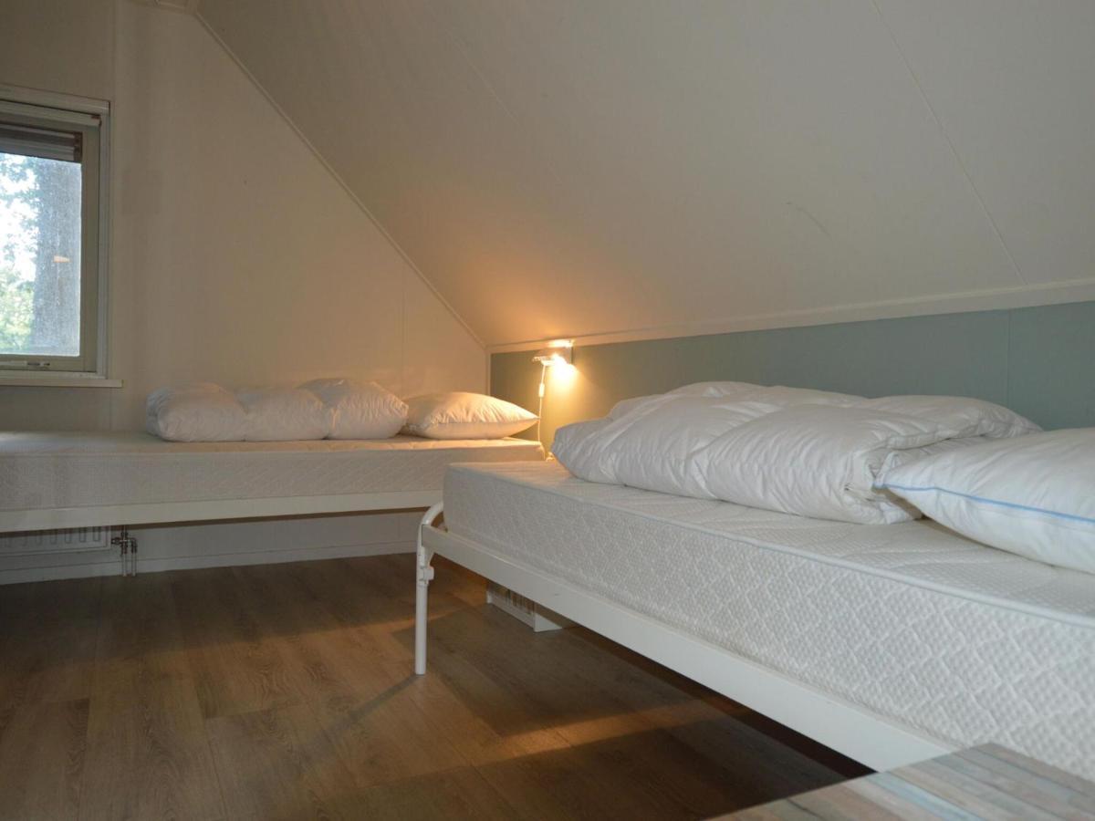 Cosy Holiday Home With Terrace Near Natural Park In Lemele Bagian luar foto