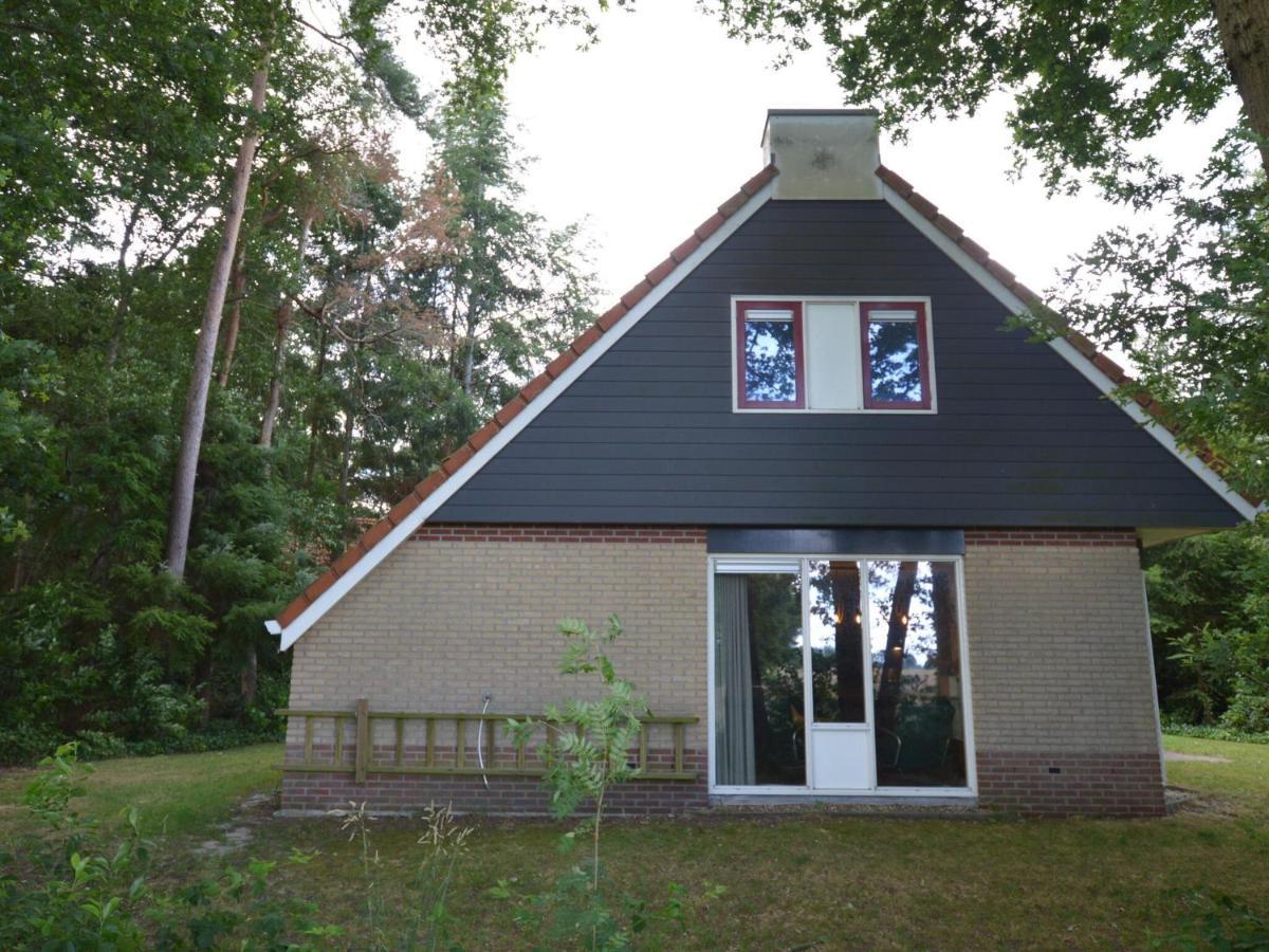 Cosy Holiday Home With Terrace Near Natural Park In Lemele Bagian luar foto