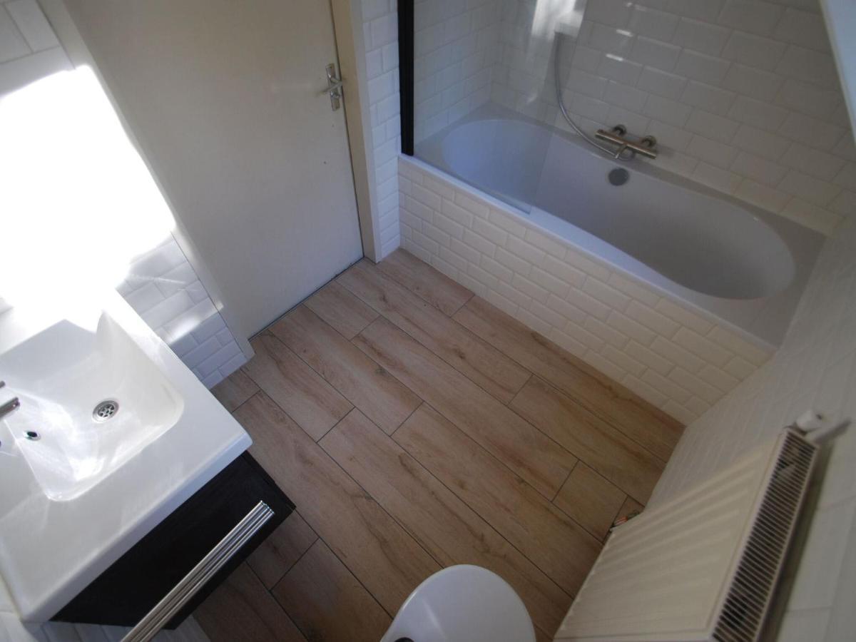 Cosy Holiday Home With Terrace Near Natural Park In Lemele Bagian luar foto